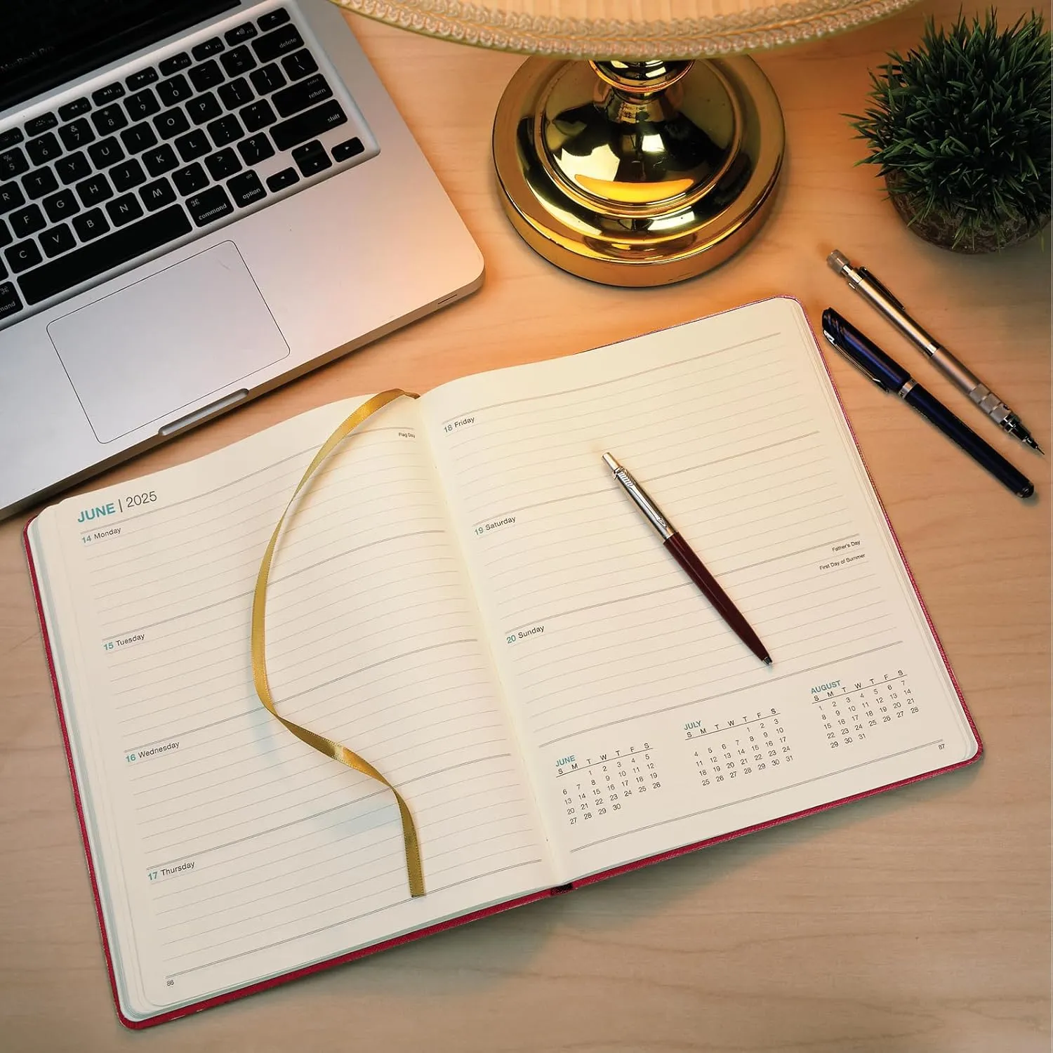 2025 Textured Cover Weekly Monthly Planner, 8"x10": 14 Months (November 2024 - December 2025) / 2025 Calendar / 2025 Weekly Calendar/Weekly Planner Organizer (Pink)