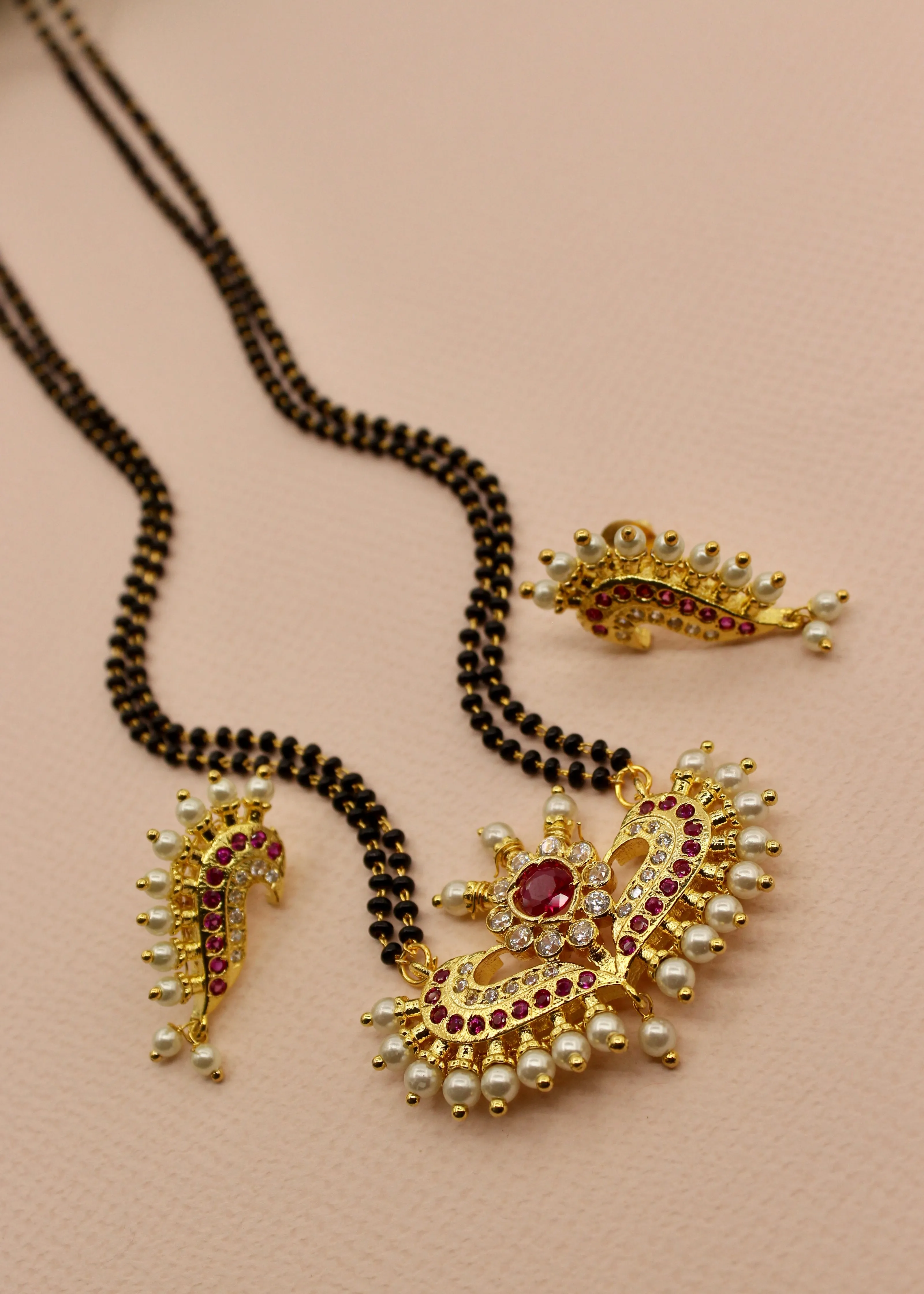 APPEALING MOTI MANGALSUTRA