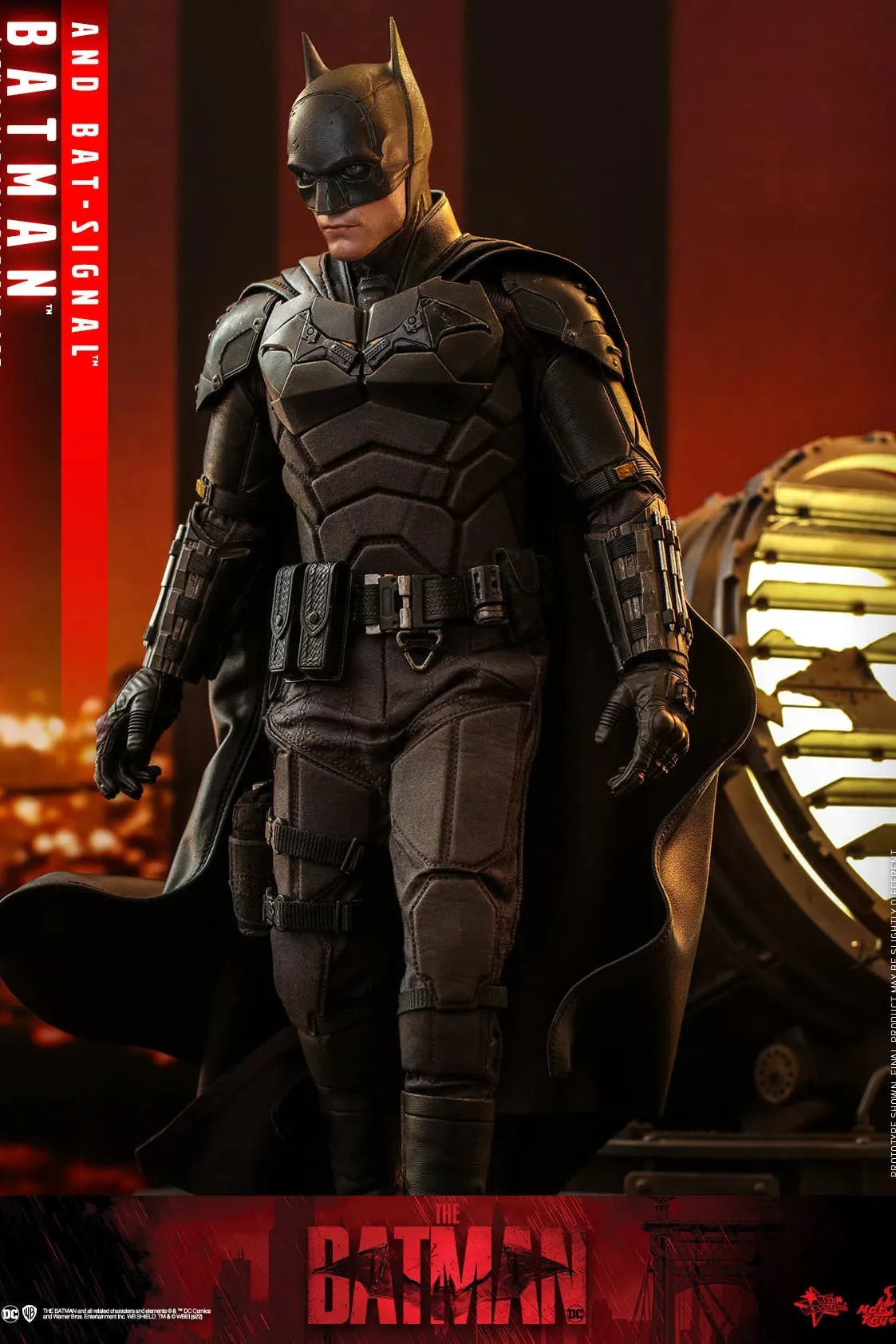 Batman & Bat-Signal Deluxe: The Batman: DC Comics: MMS641