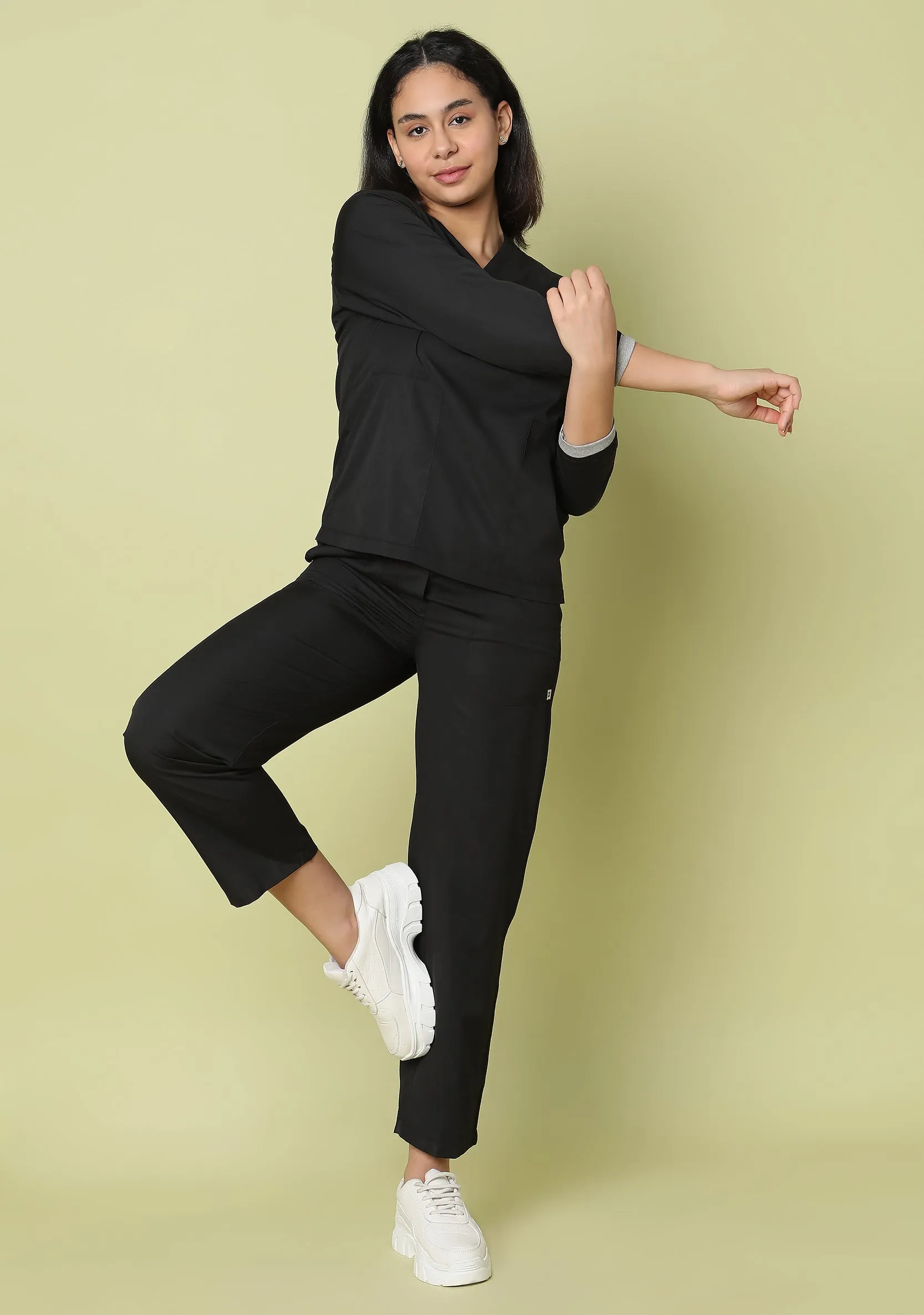 Classic Women's Longsleeves (Black) Scrub