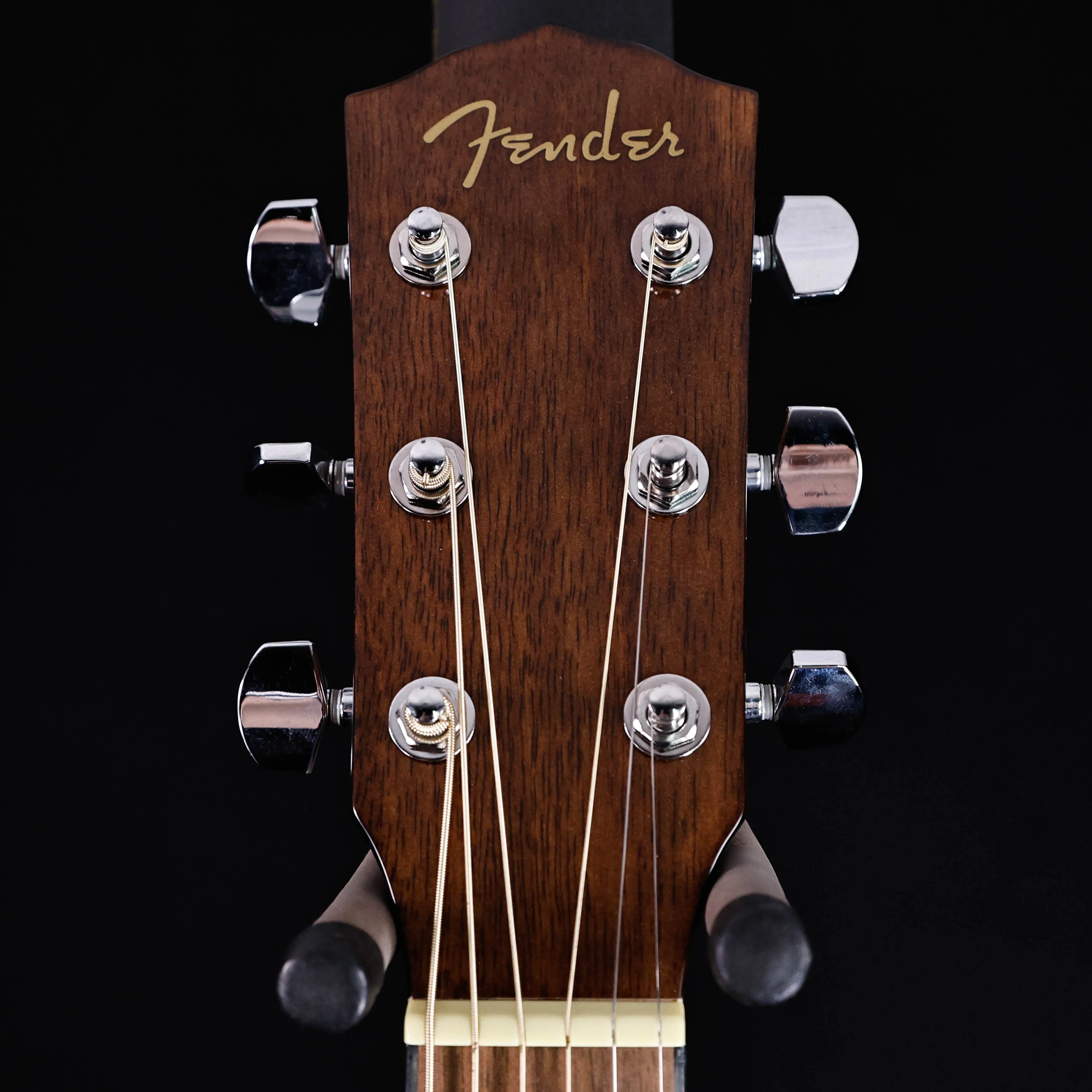 Fender CC-60SCE Concert, Walnut Fb, Natural 4lbs 2.7oz