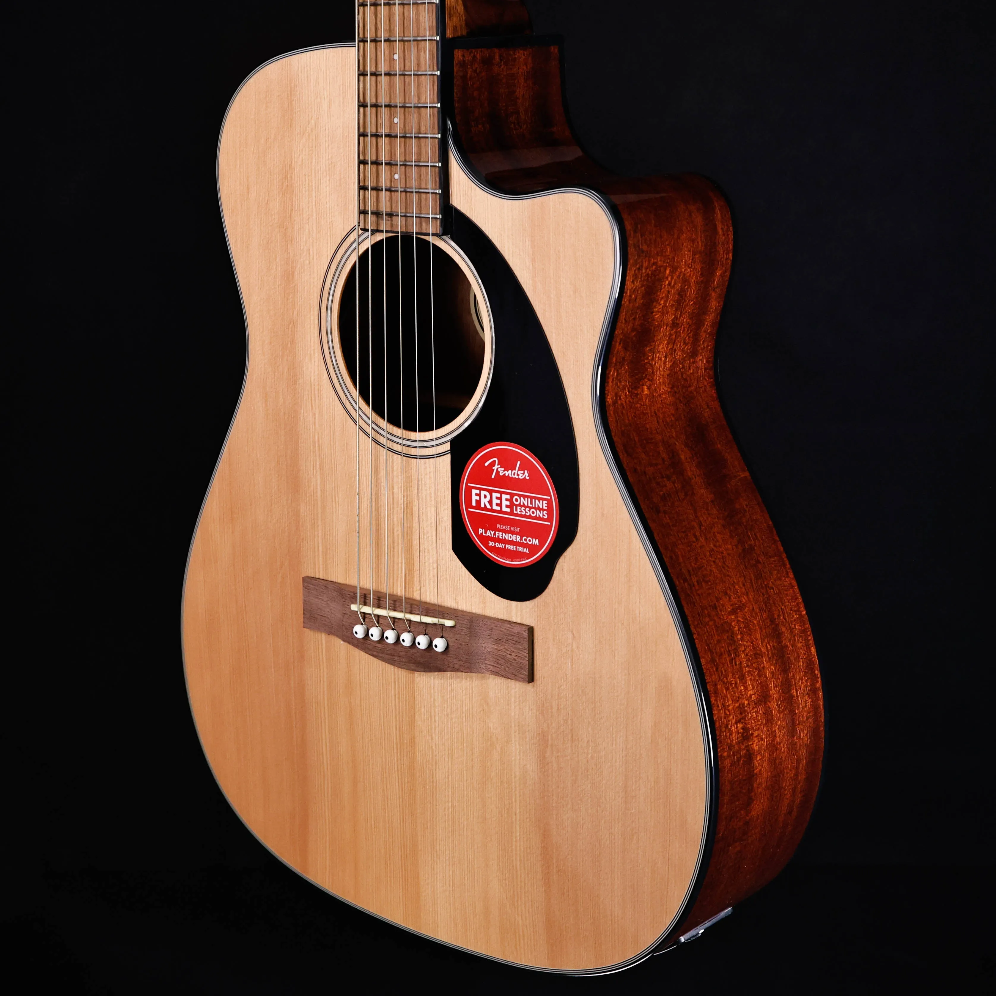 Fender CC-60SCE Concert, Walnut Fb, Natural 4lbs 4.8oz