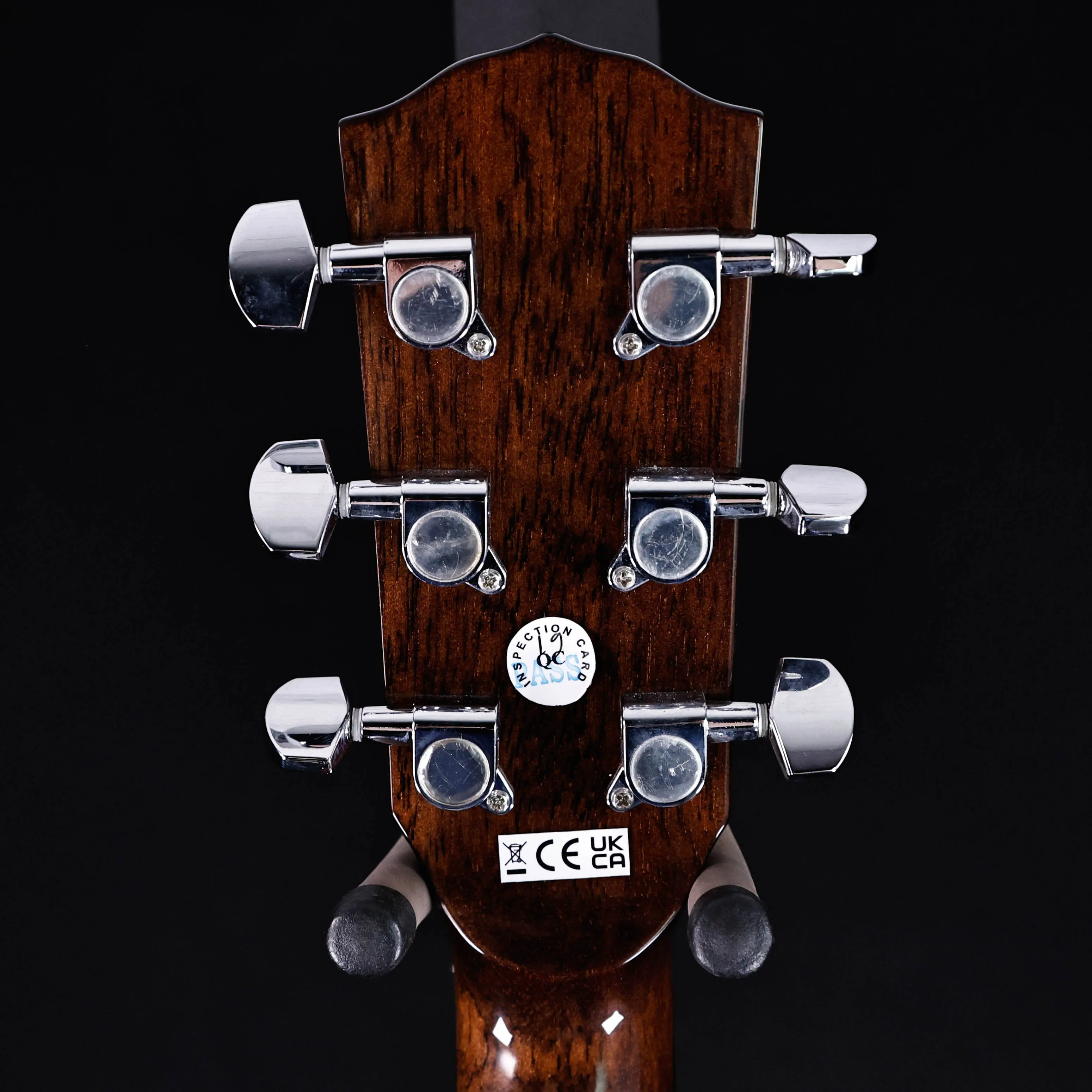 Fender CC-60SCE Concert, Walnut Fb, Natural 4lbs 4.8oz