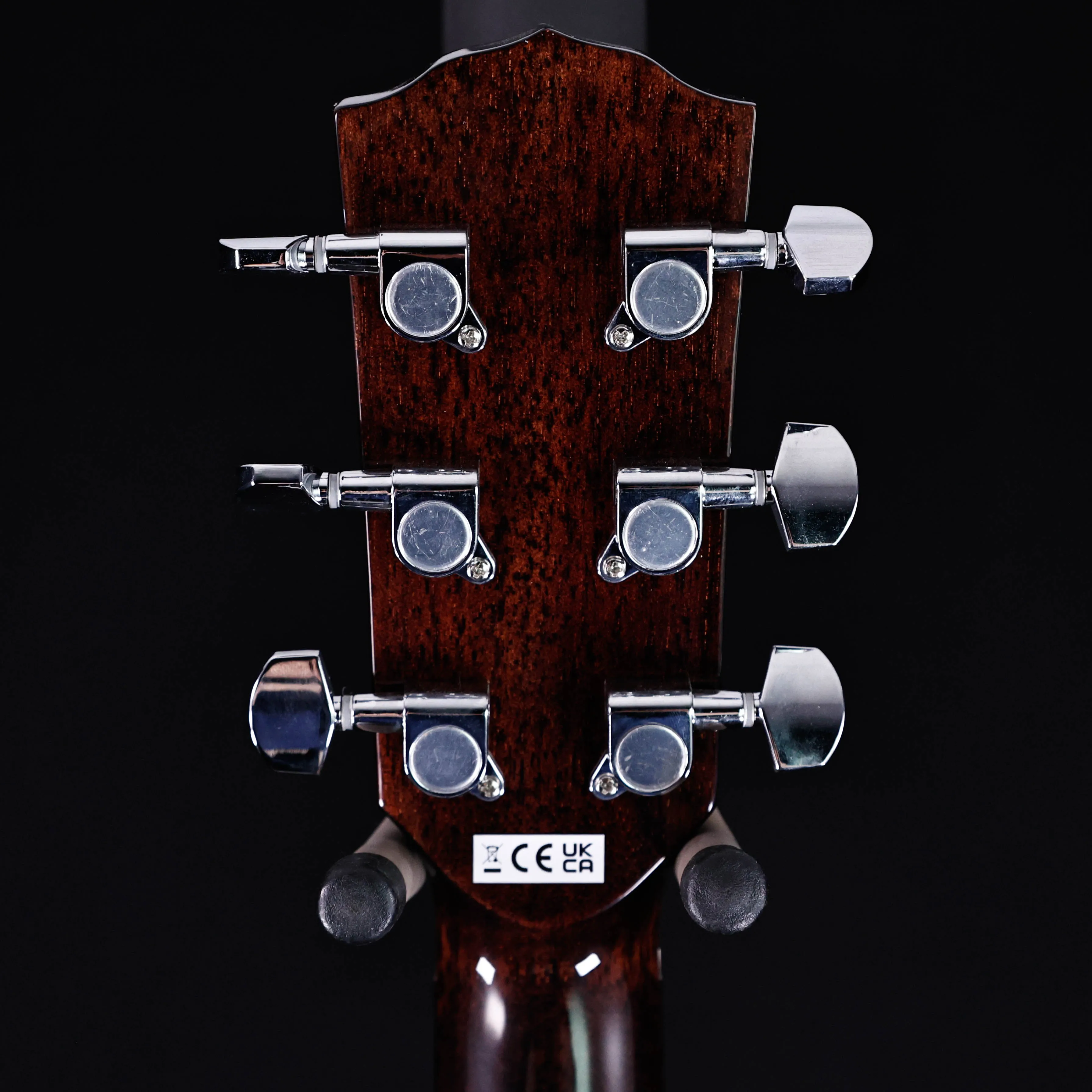 Fender CD-60SCE Dreadnought, Walnut Fb, Natural  4lbs 9.9oz