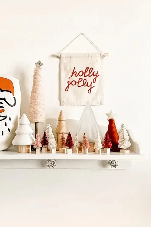 Holly Jolly Wall Hanging