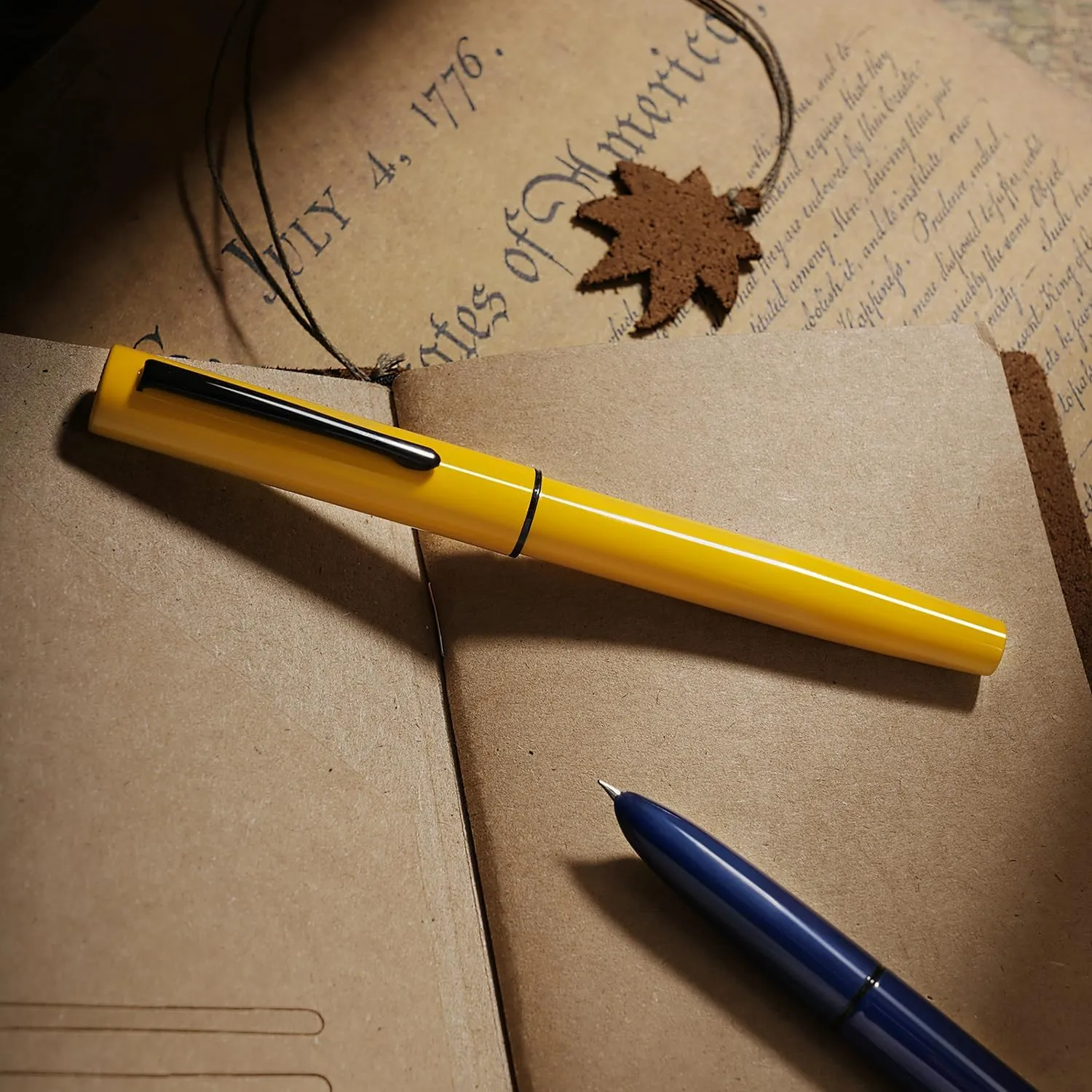 Hongdian C1 Fountain Pen Extra Fine Nib, Snow White & Classic Retro Design Metal Pen with Ink Converter