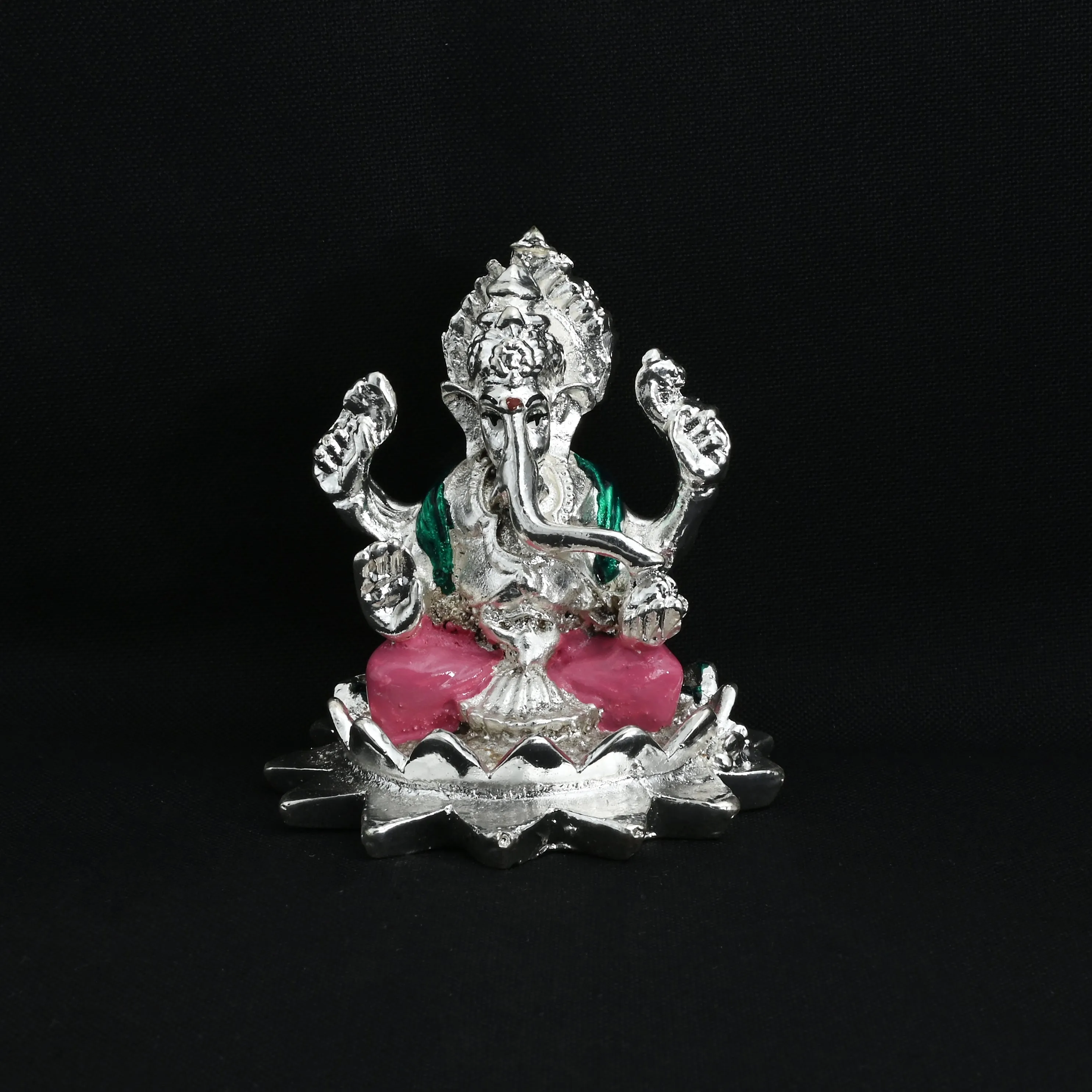 Silver Charming Lord Ganesha Murti